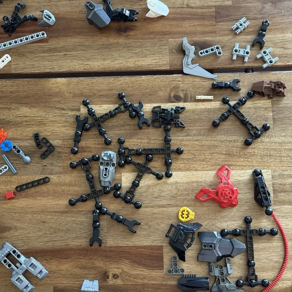 LEGO BIONICLE Hero Factory Bulk Lot of 200+ Parts Pieces 1 LB+ SEE PICTURES!